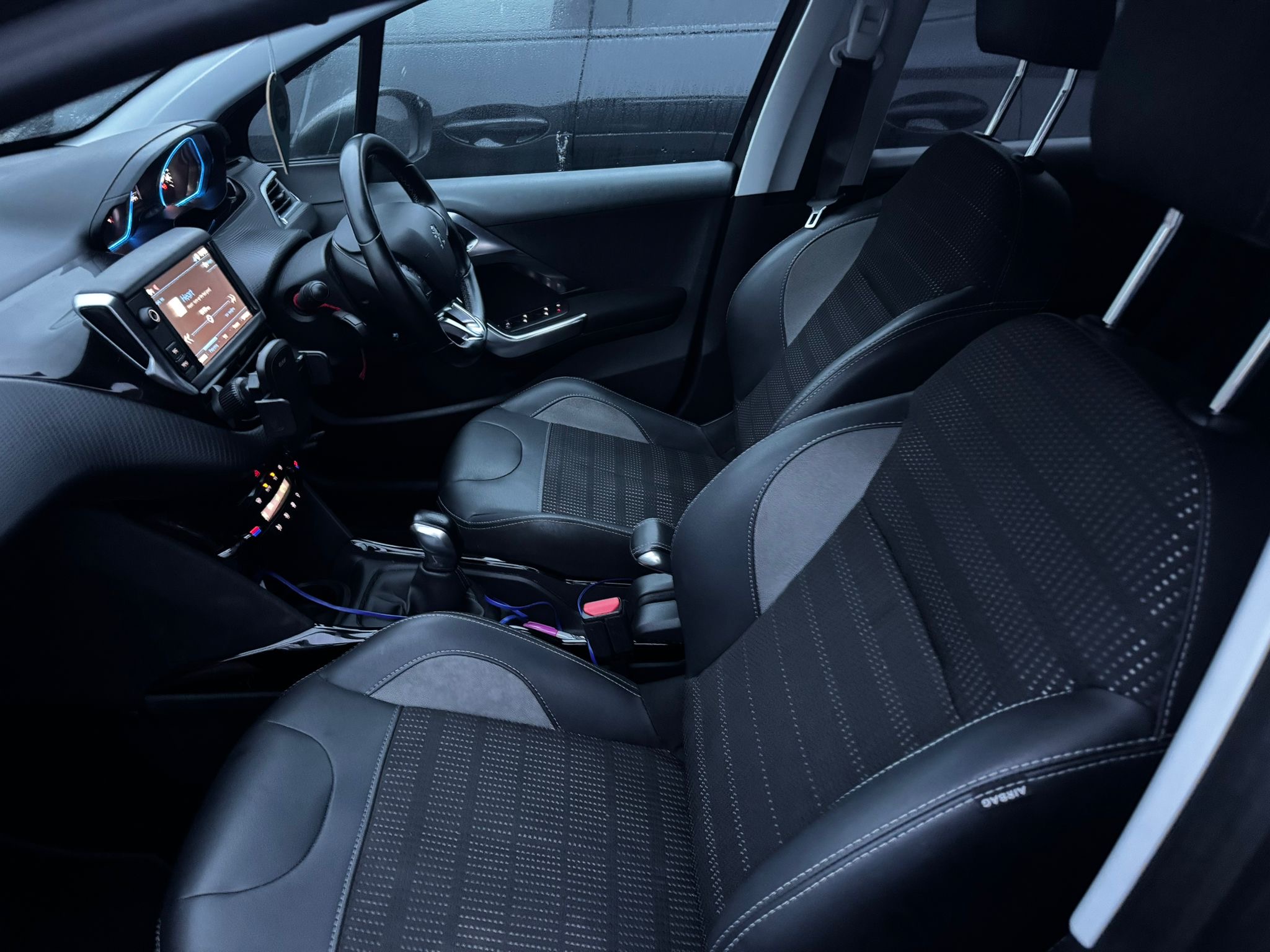 PEUGEOT 2008 2019