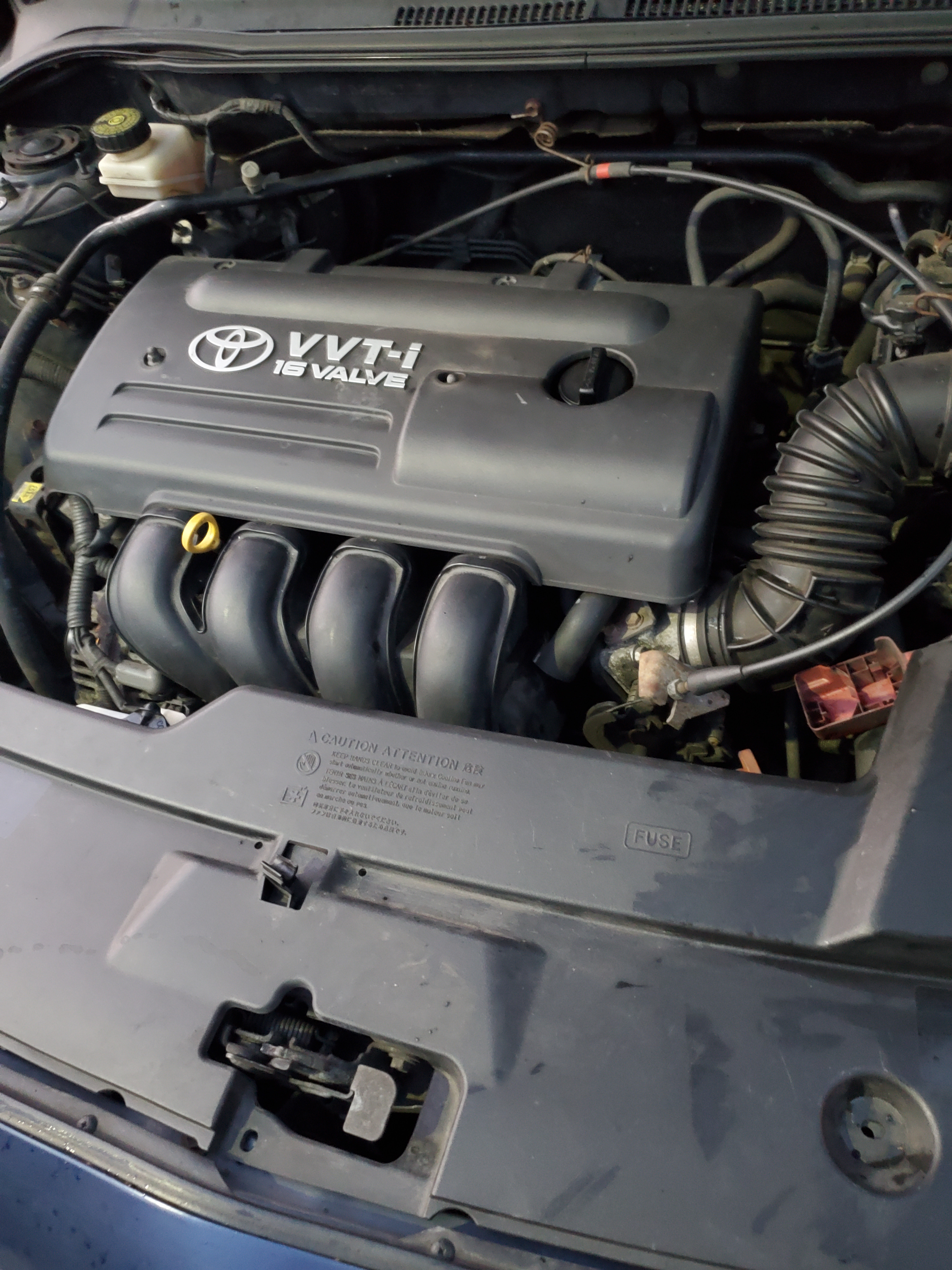 TOYOTA AVENSIS 2003